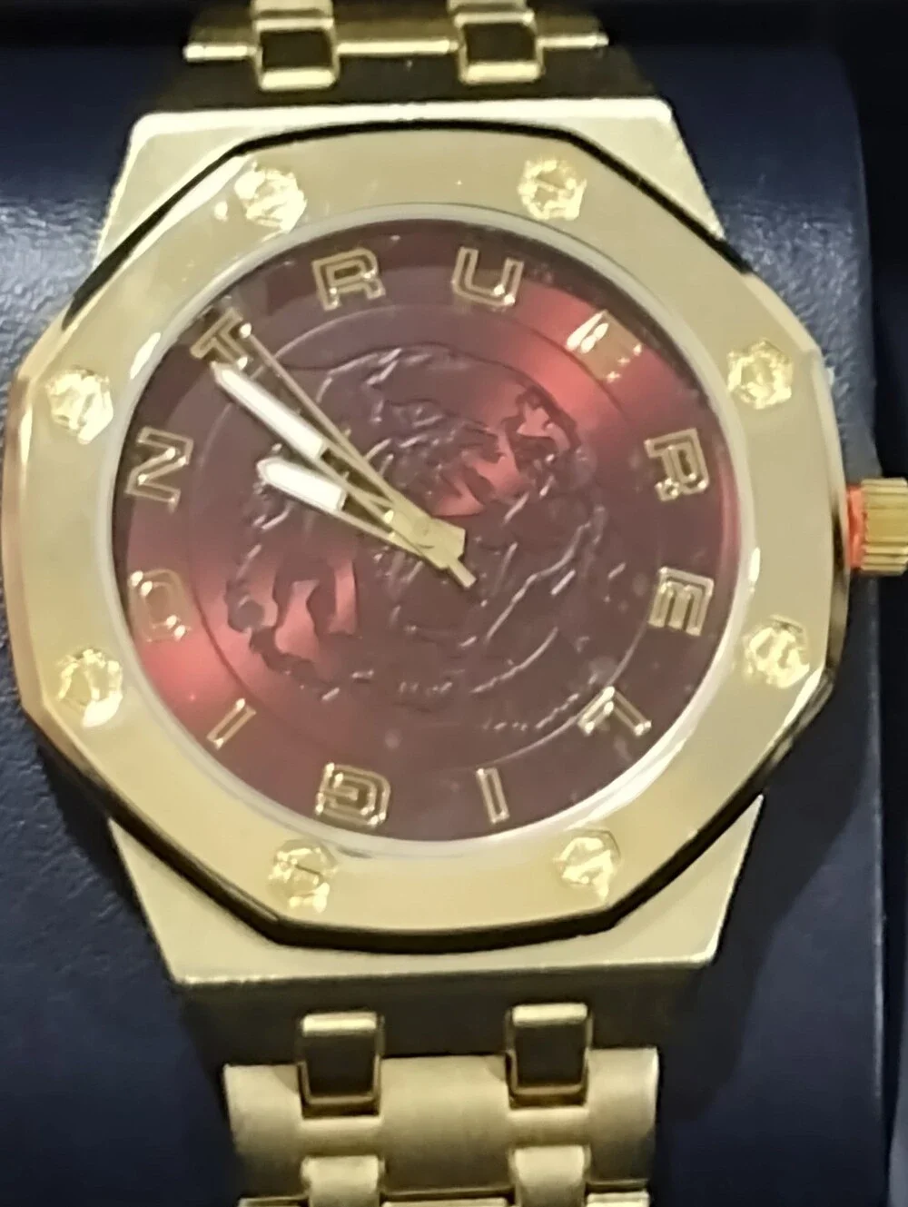 TRUE RELIGION MEN'S WATCH GOLD TONE TRUE RELIGION GOLD TONE TIGER WATCH NEW